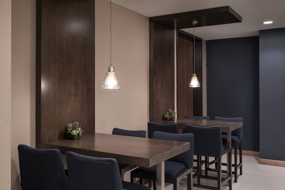 Residence Inn by Marriott Boulder Canyon Boulevard - photo 2