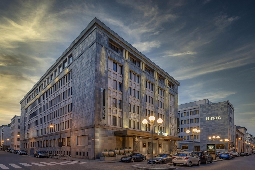 Hilton Turin Centre — 5-Star Luxury Hotel in Turin, Italy