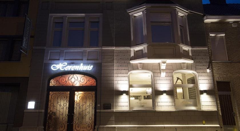 B&B Herenhuis — 4-Star Luxury Hotel in Izegem, Belgium