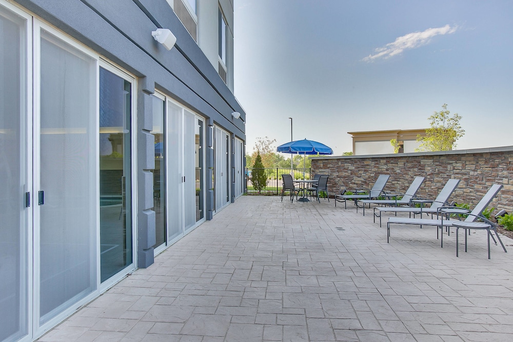 Fairfield Inn & Suites by Marriott Wichita East - photo 12