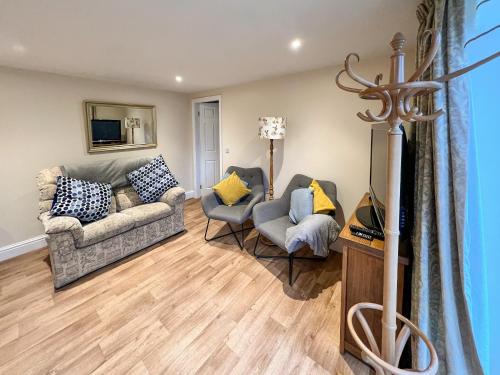Delamere House The Snug