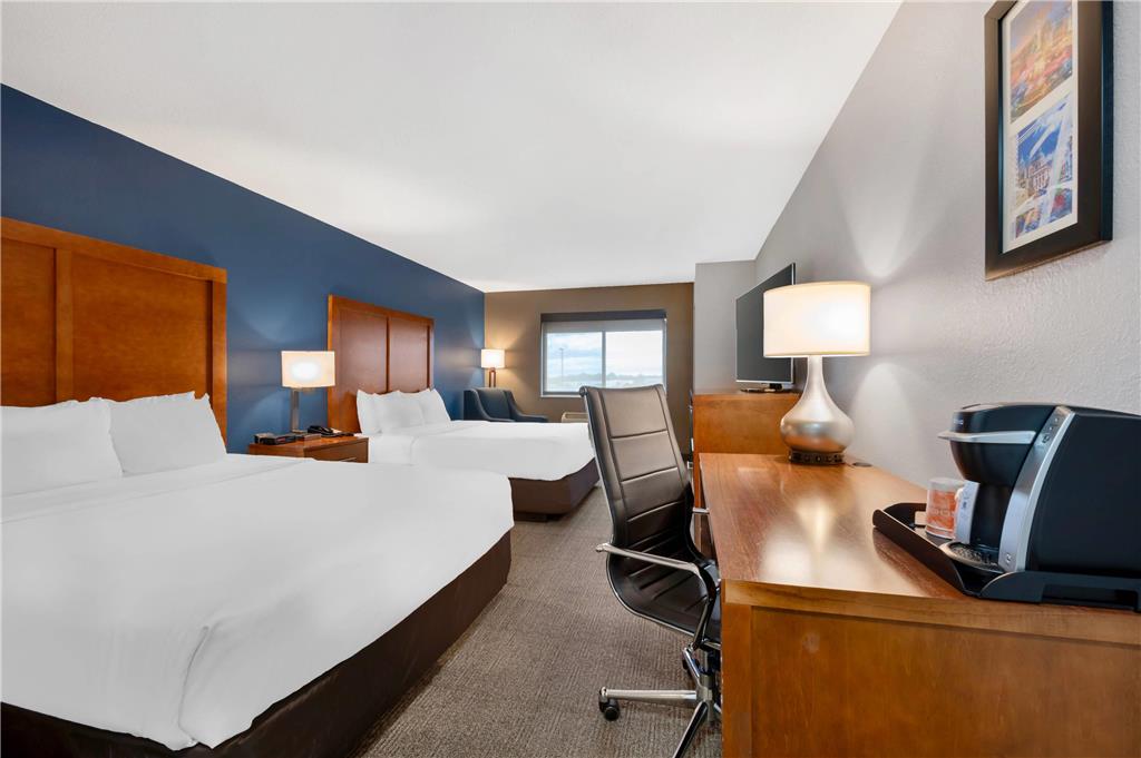 Comfort Inn & Suites North Greenfield - photo 12