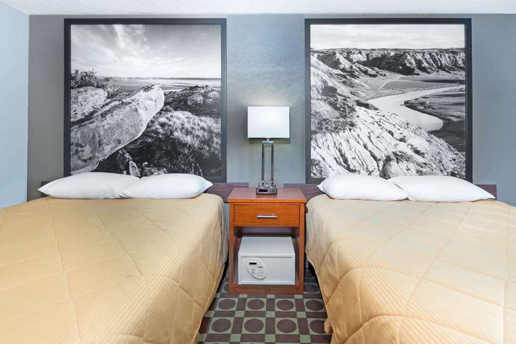 Super 8 by Wyndham Miles City - photo 5