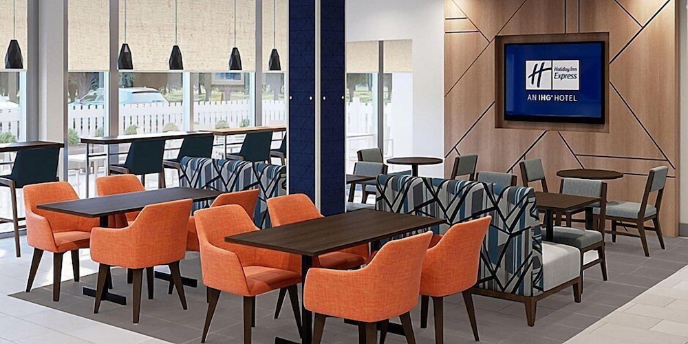Holiday Inn Express Gloucester - photo 15