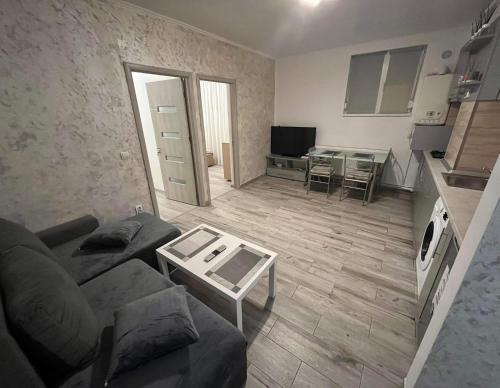 Modern & Elegant Apartament — 4-Star Luxury Hotel in Craiova, Romania