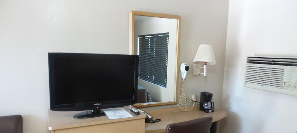 River's Edge Motel - photo 9