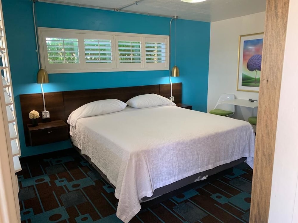 The Sands Motel - photo 9