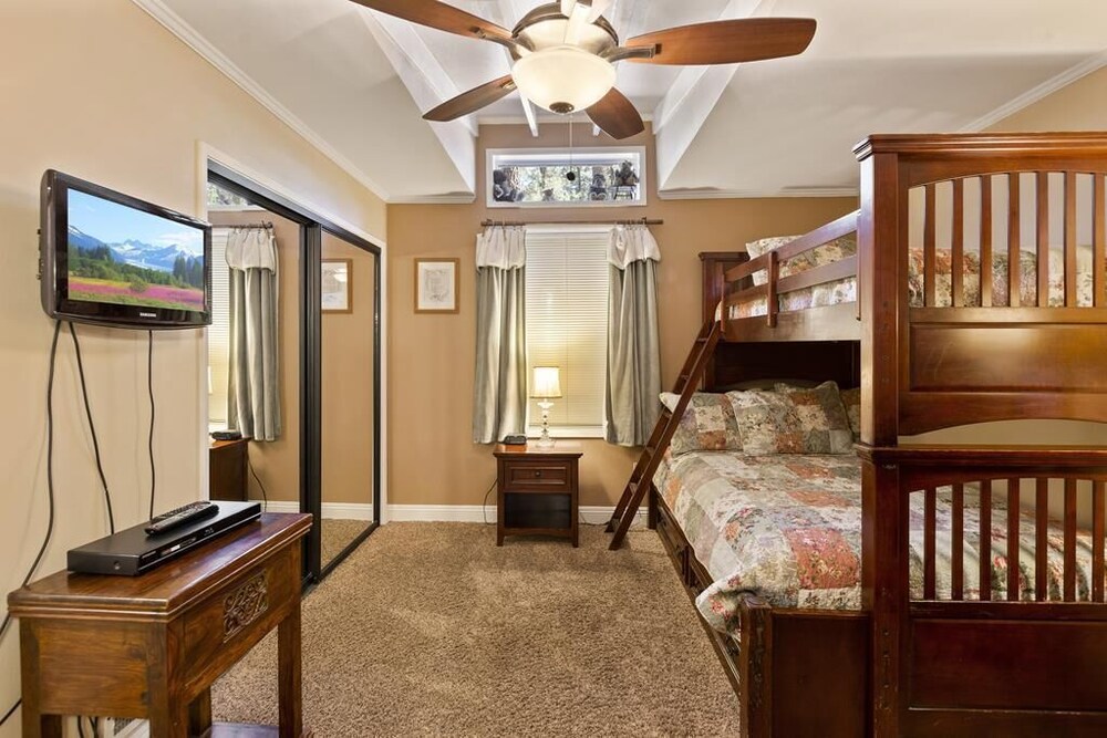 011 Fox Manor - photo 12