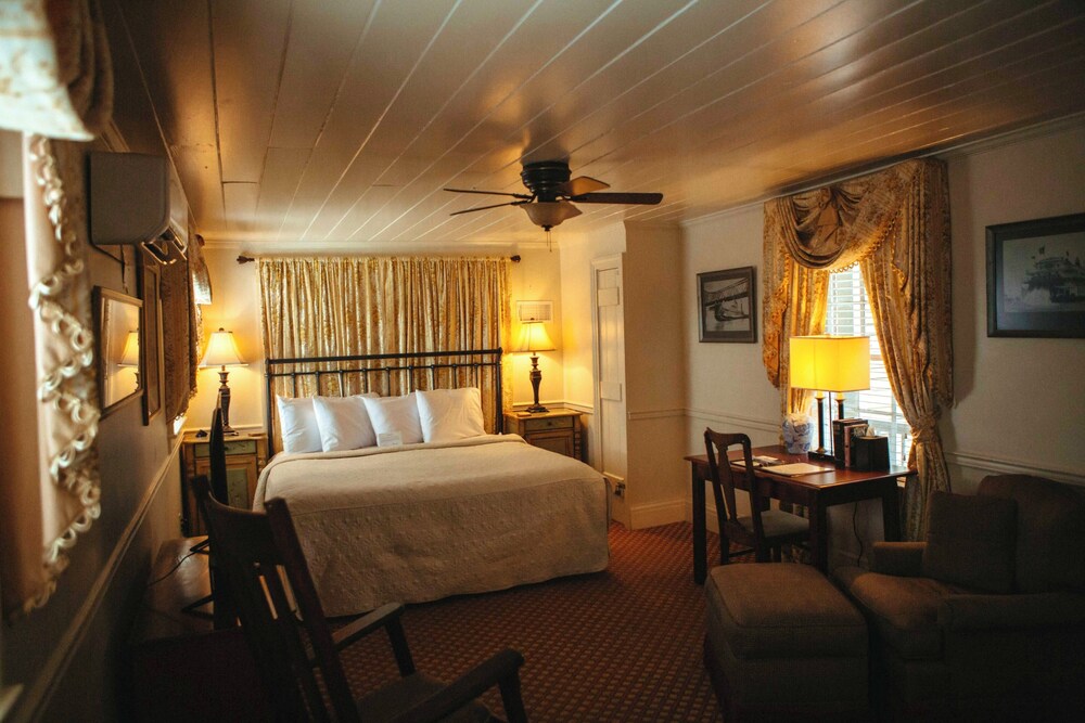 Anchuca Historic Mansion & Inn - photo 47