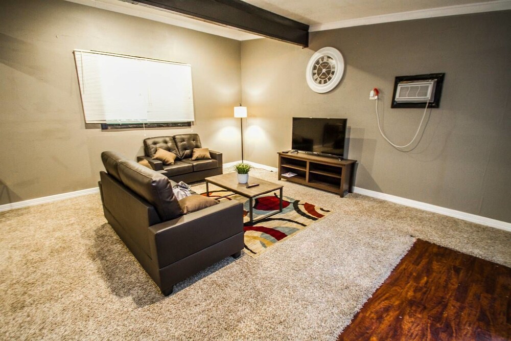 BIG Studio Near Downtown With All Amenities - photo 15