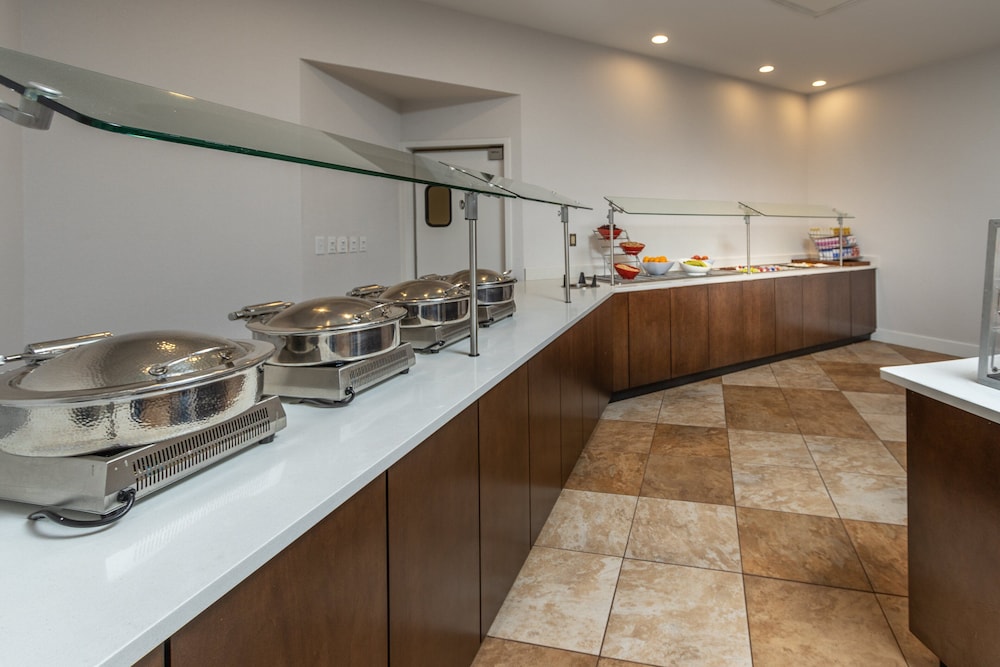 Holiday Inn Hotel & Suites Memphis Wolfchase Galleria by IHG - photo 34