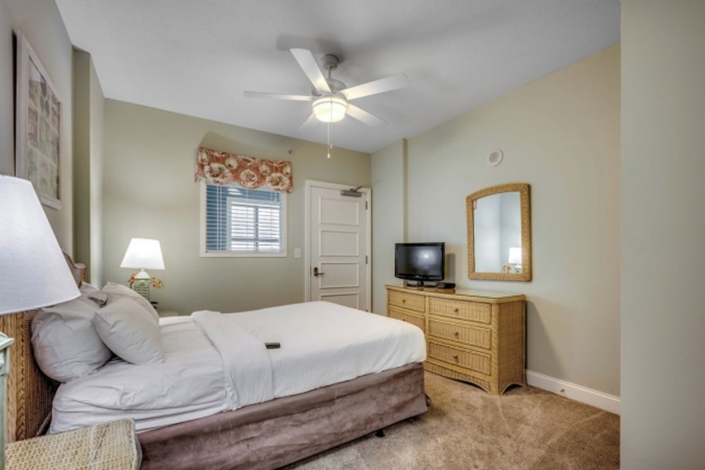 North Beach Resort & Villas - photo 21