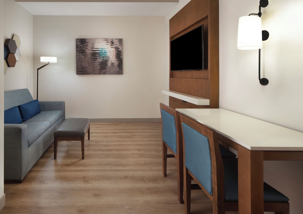 Embassy Suites by Hilton Sarasota FL - photo 10