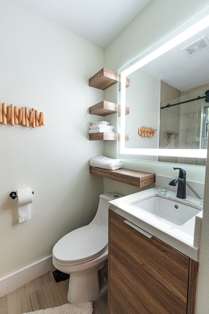 Seahorse Beach Bungalows - photo 33