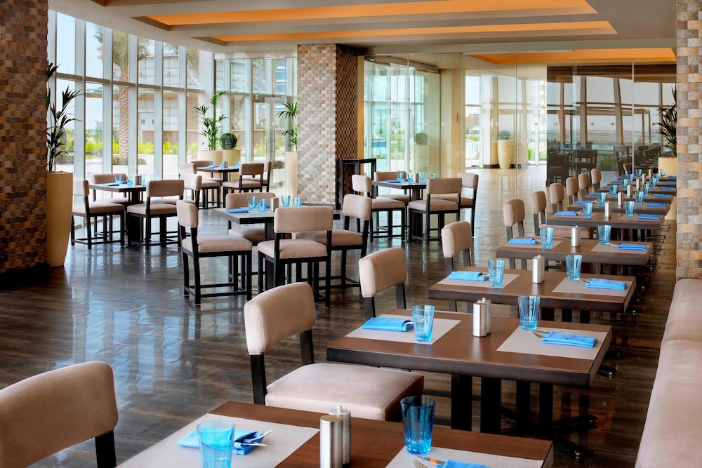 מזון ומשקאות