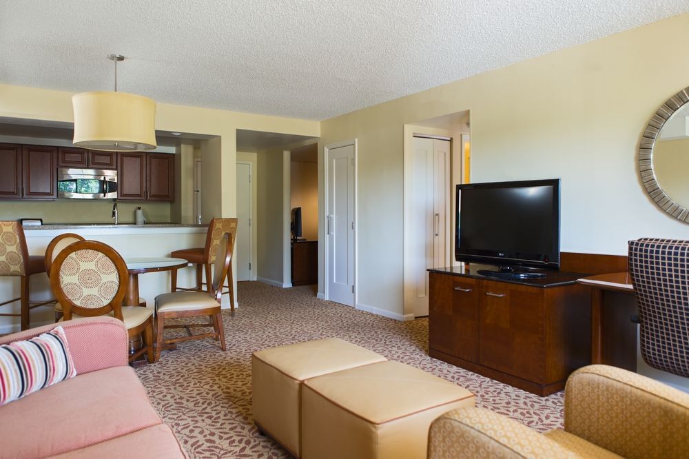 Towson University Marriott Conference Hotel - photo 4