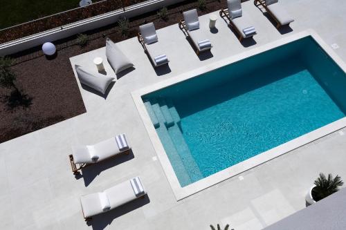 Terra House Luxury Living Between Mountain & Sea — 4-Star Luxury Hotel in Zrnovnica, Croatia
