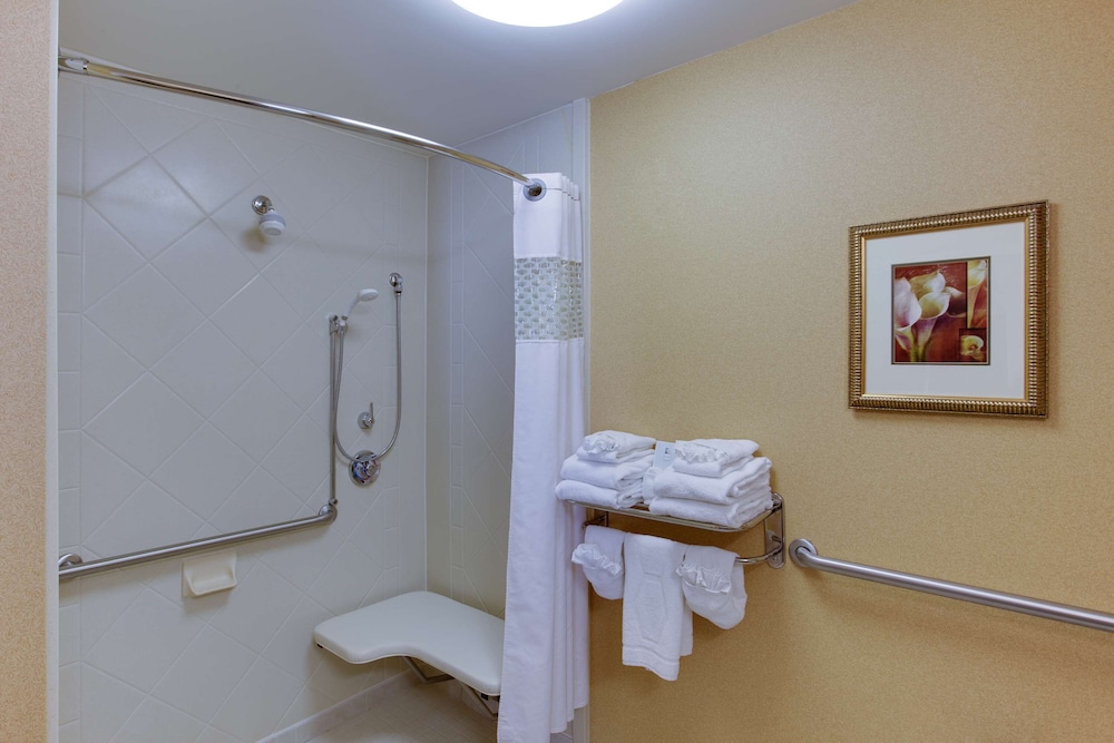 Hampton Inn & Suites Fredericksburg South - photo 31