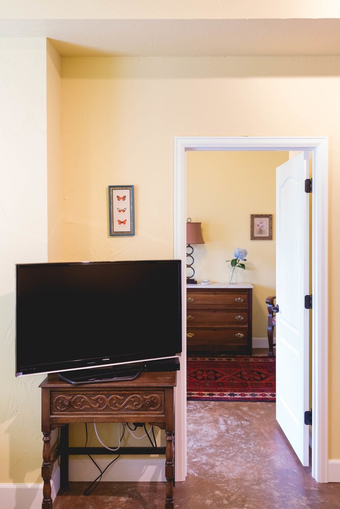 High Cotton Inn - photo 35