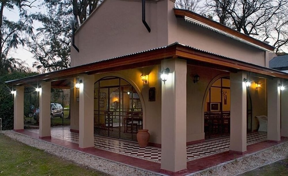 Estancia Monte Viejo — hotel in Brandsen