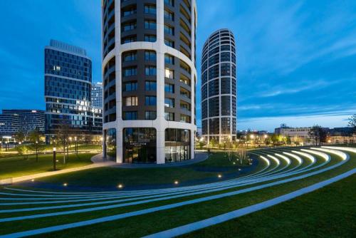 Sky1 Modern Aptm with Rooftop View 30 floor — 4-Star Luxury Hotel in Bratislava, Slovakia