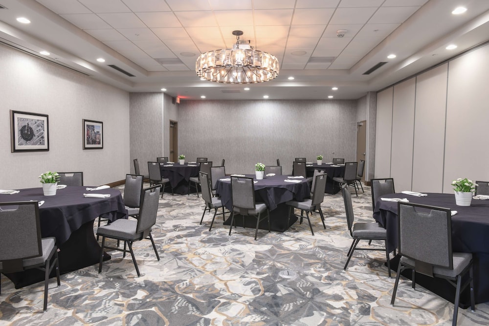 Hilton Garden Inn Cincinnati Midtown - photo 45