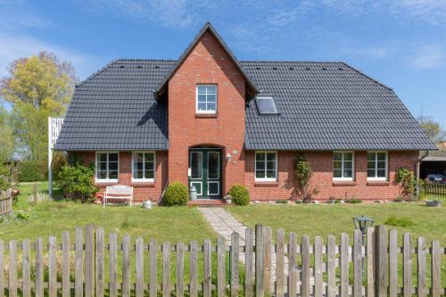 Pura Vida 1 — 4-Star Luxury Hotel in Tating, Germany