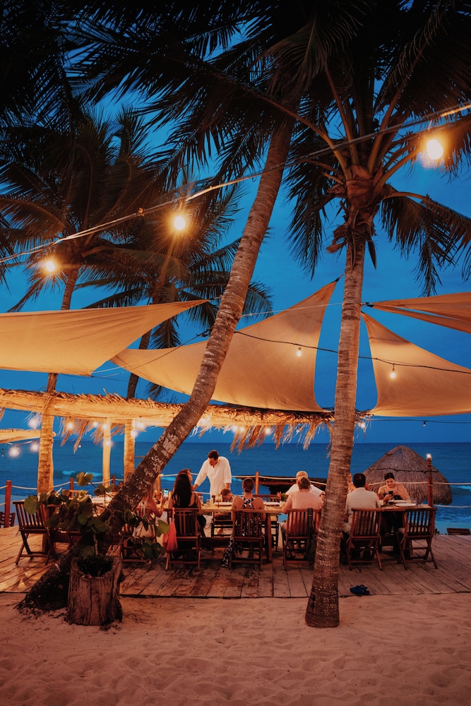 Beach bar