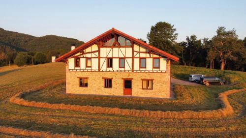 Caserio Bizkar — hotel in Aya