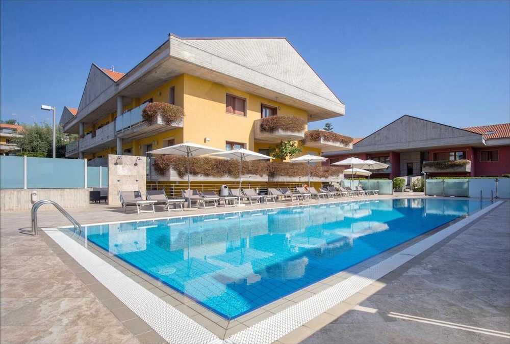 Catania Hills Residence — 4-Star Luxury Hotel in San Gregorio Di Catania, Italy