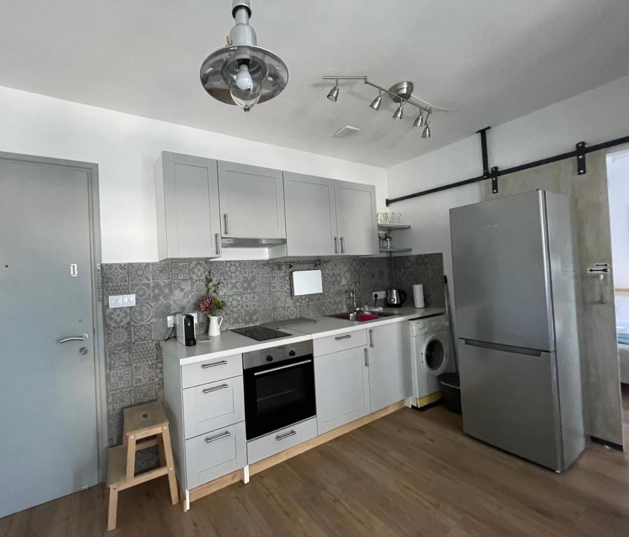 Lovely 1 bd apt with patio in Nicosia center