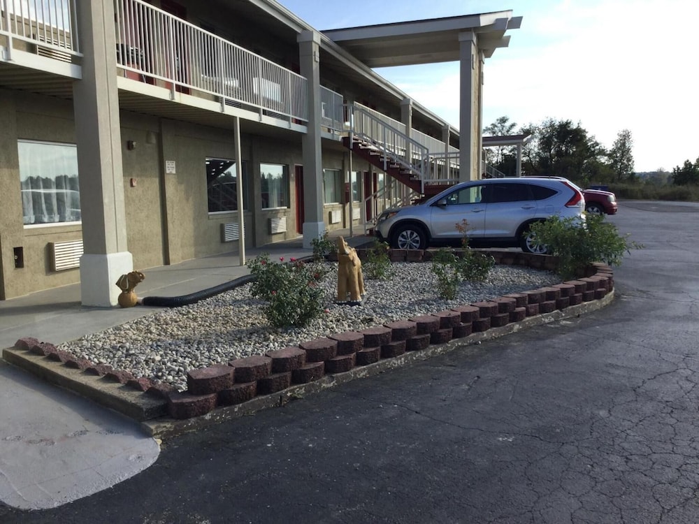 Big Spring Inn - photo 28