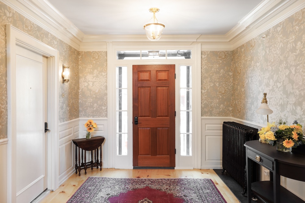 The Davenport Inn - photo 48