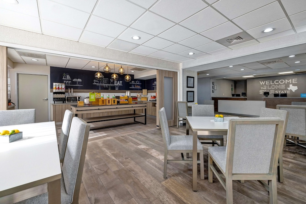 Hampton Inn San Antonio Downtown - photo 32