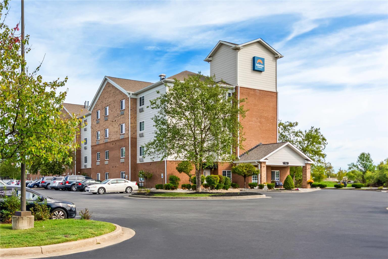 Suburban Studios Clarksville Louisville North - photo 2