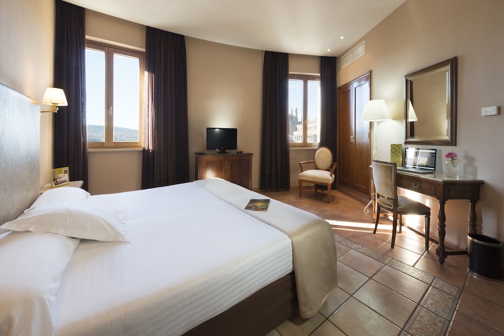 Exe Alfonso Viii — hotel in Plasencia