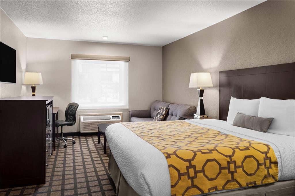 Baymont by Wyndham Jefferson City - photo 12