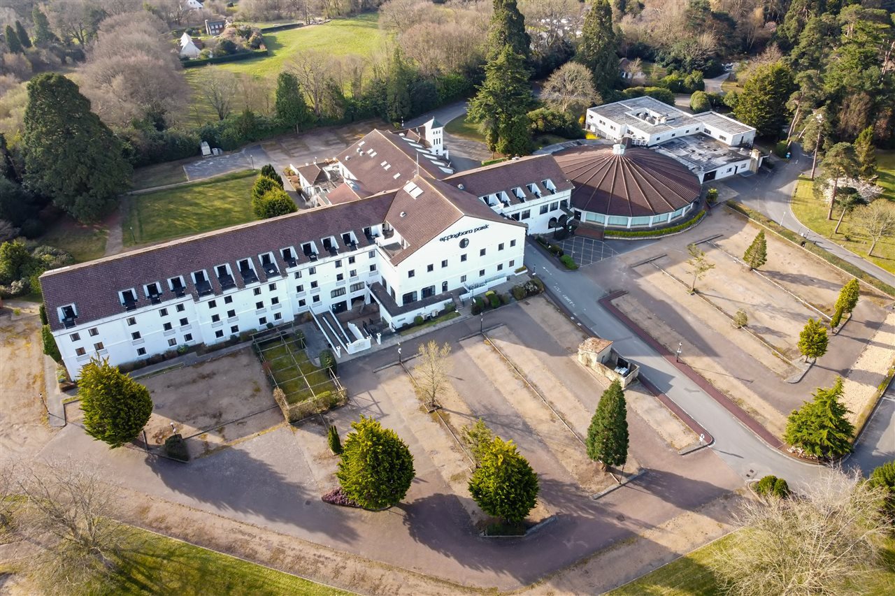 Copthorne Hotel Effingham Gatwick — 4-Star Luxury Hotel in London, United Kingdom