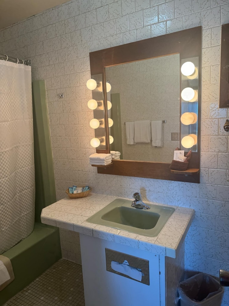 Sunset Oceanfront Lodging - photo 89