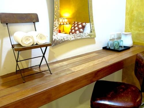 Bangphu Inn - last minute hotel in Phuket