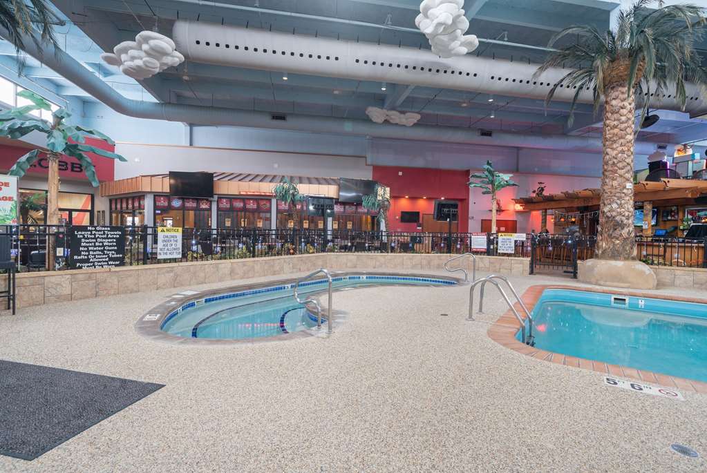 Ramada by Wyndham Sioux Falls Airport Waterpark & Event Ctr - photo 16