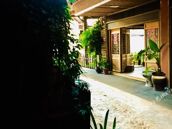 Qiubei Returning Xi Inn in Jinping, People's Republic of China