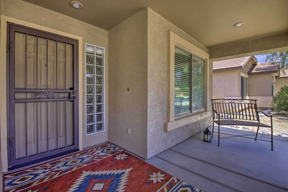 Chic Maricopa Getaway with Outdoor Oasis and Pool — hotel in Maricopa