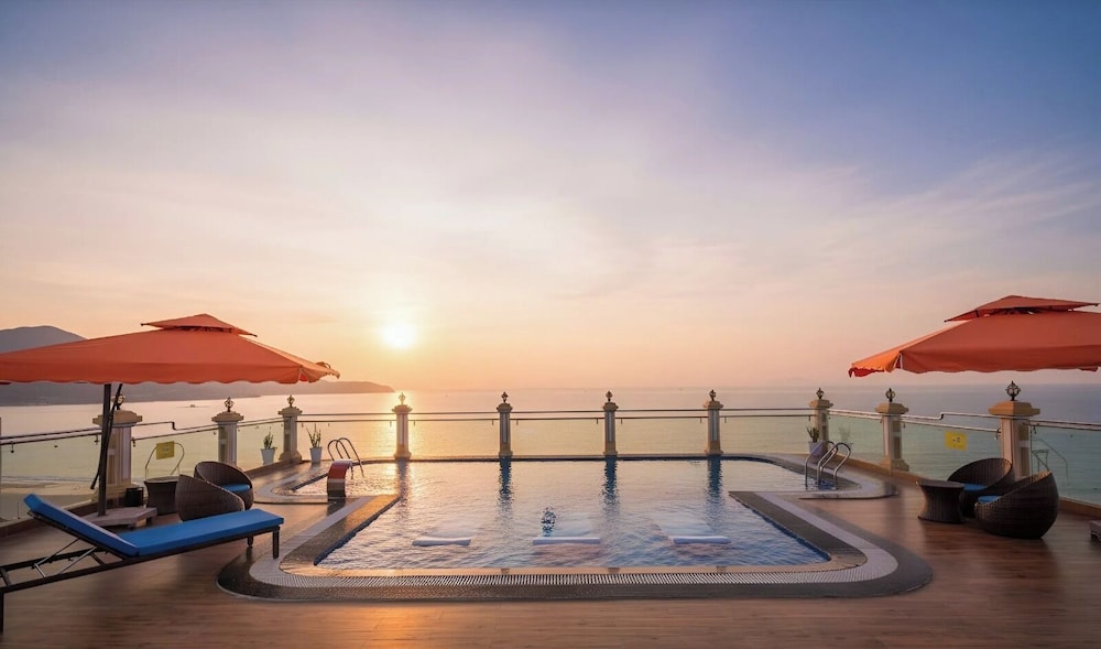 Seven Sea Hotel Da Nang — 4-Star Luxury Hotel in Da Nang, Vietnam