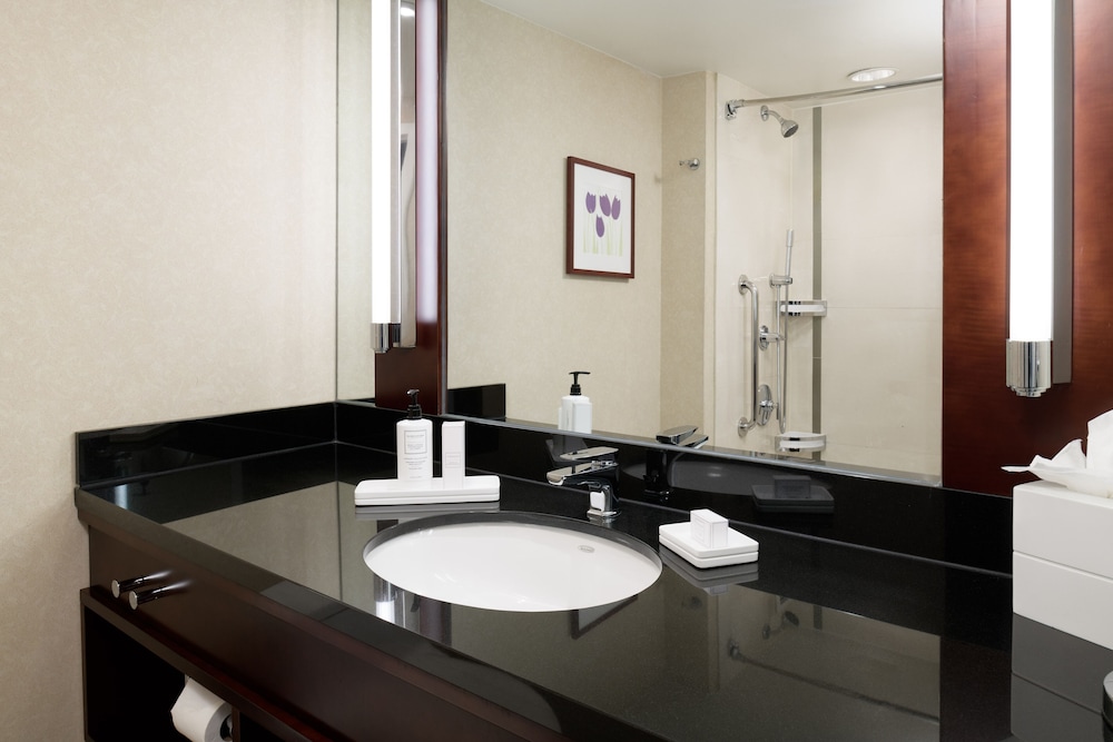 Hilton Charlotte Uptown - photo 40