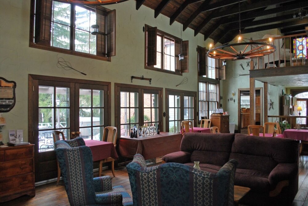 Baladerry Inn - photo 18