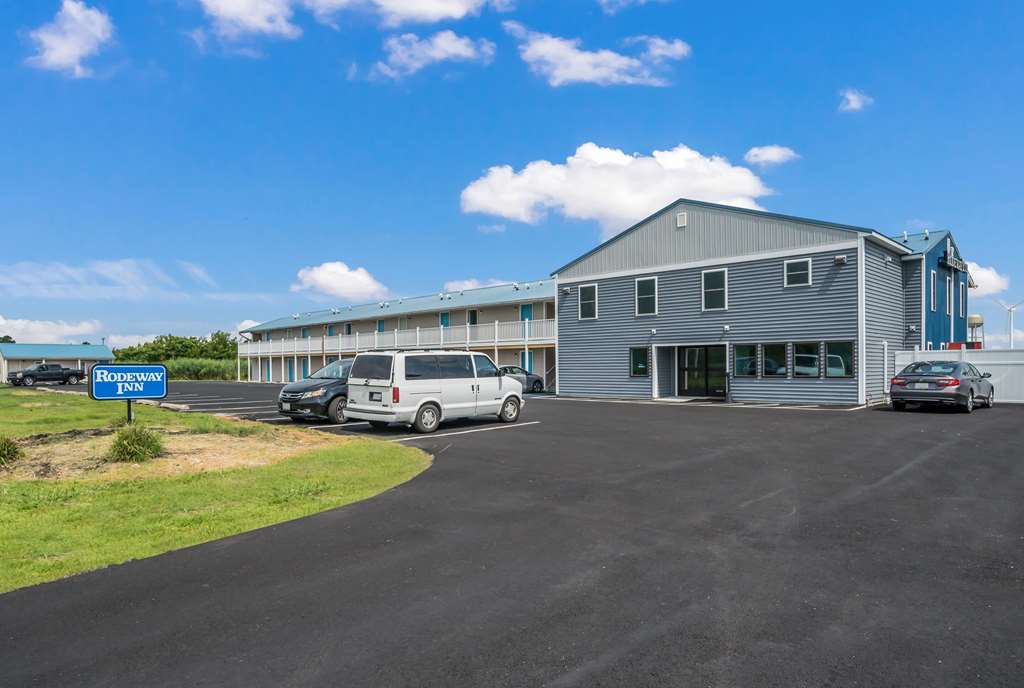 Rodeway Inn at Somers Cove Marina - photo 8