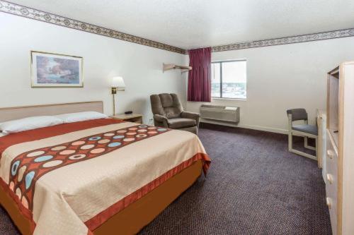 Super 8 by Wyndham Morris - photo 12