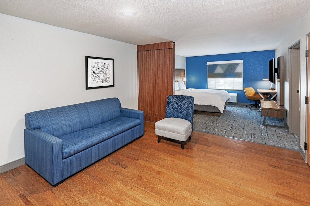 Holiday Inn Express & Suites Tulsa S Broken Arrow Hwy 51 by IHG - photo 30