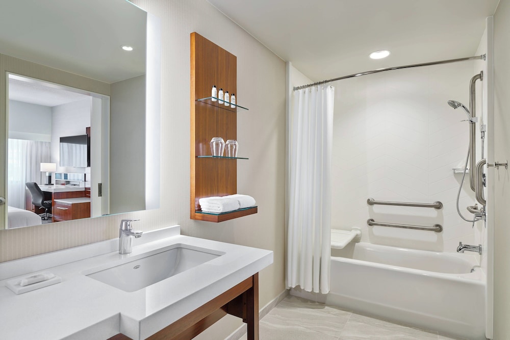 Delta Hotels by Marriott Ashland Downtown - photo 17